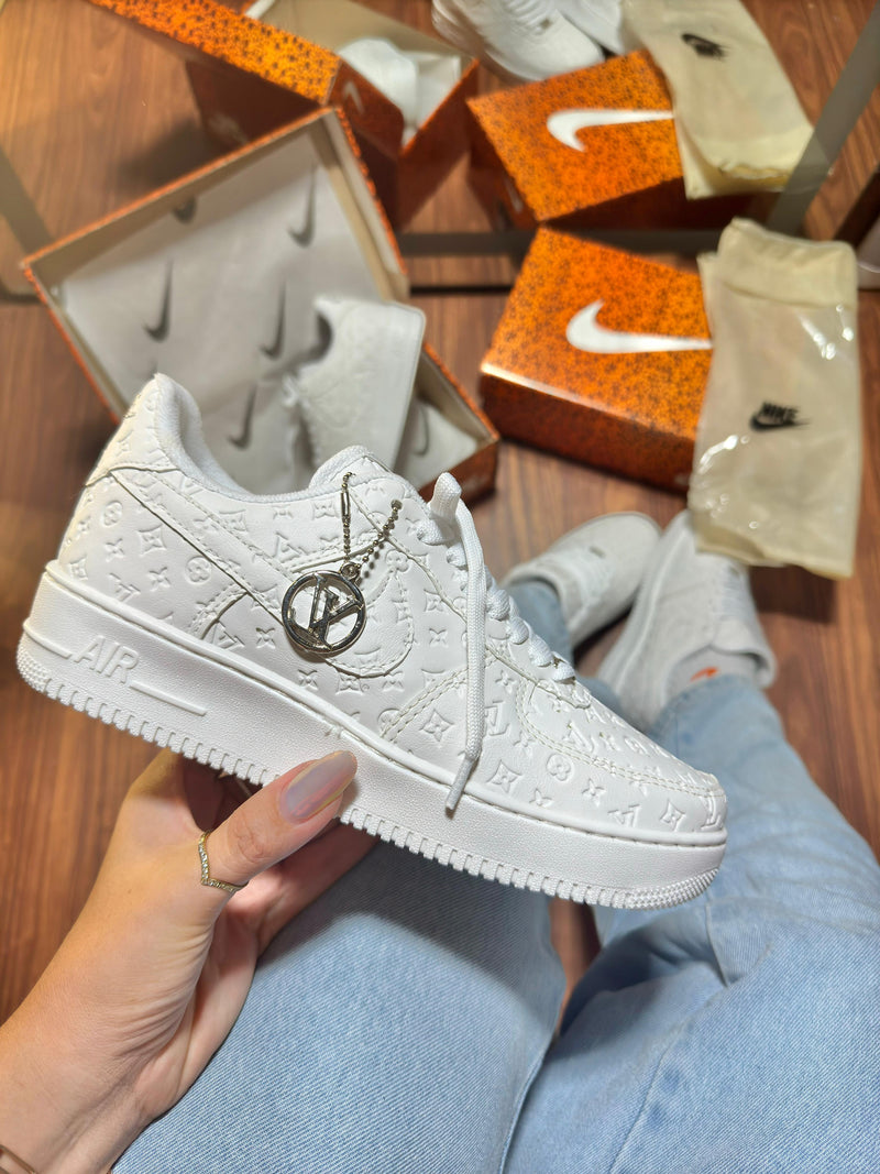 NIKE AIR FORCE X LOUIS VUITTON