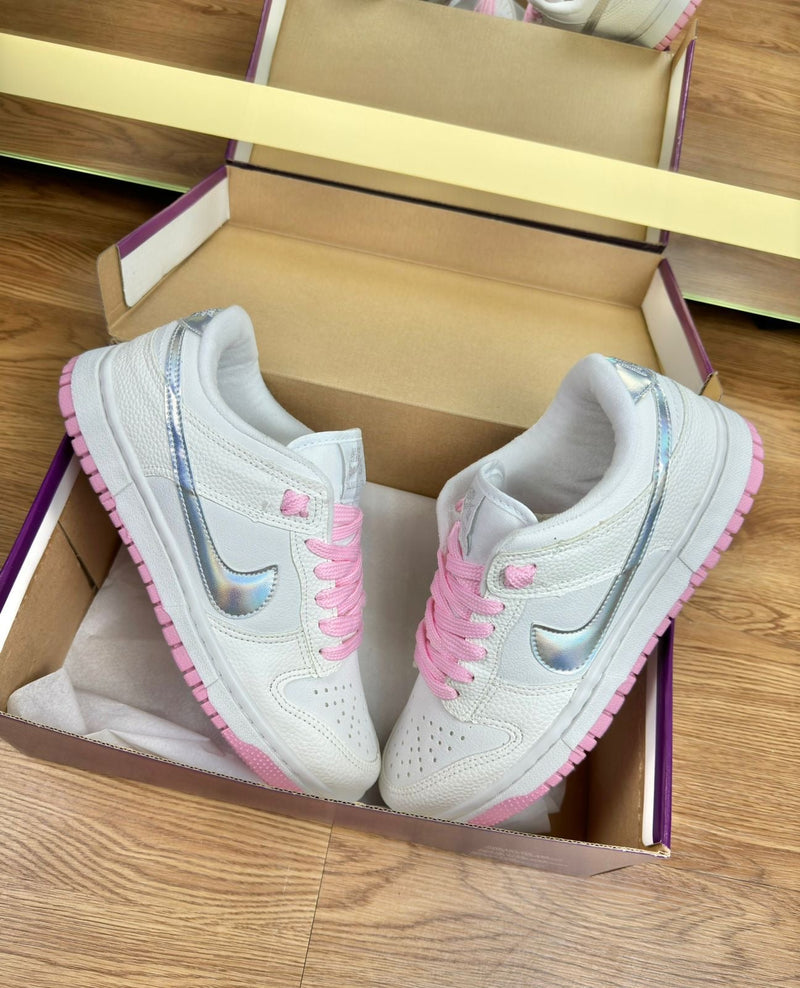 TÊNIS NIKE DUNK LOW PRO BRANCO / ROSA