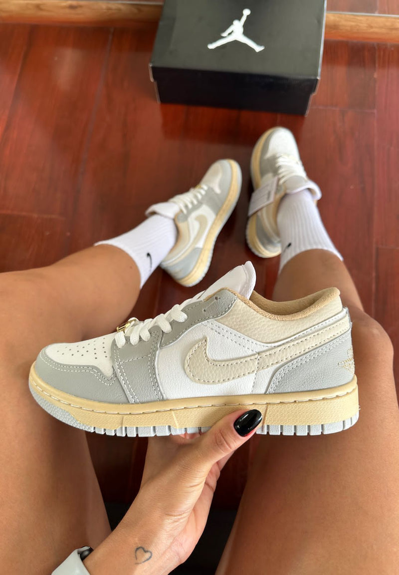 NIKE JORDAN LOW NUDE