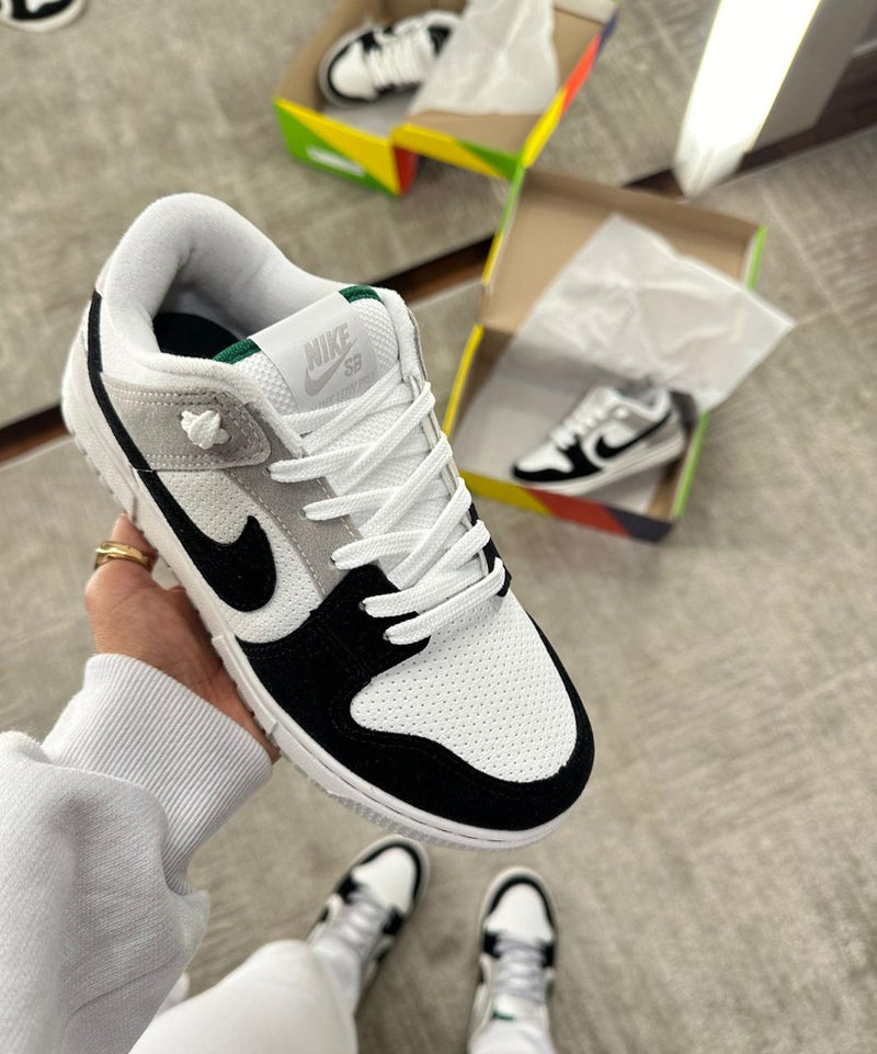 NIKE DUNK LOW BRANCO PRETO CINZA