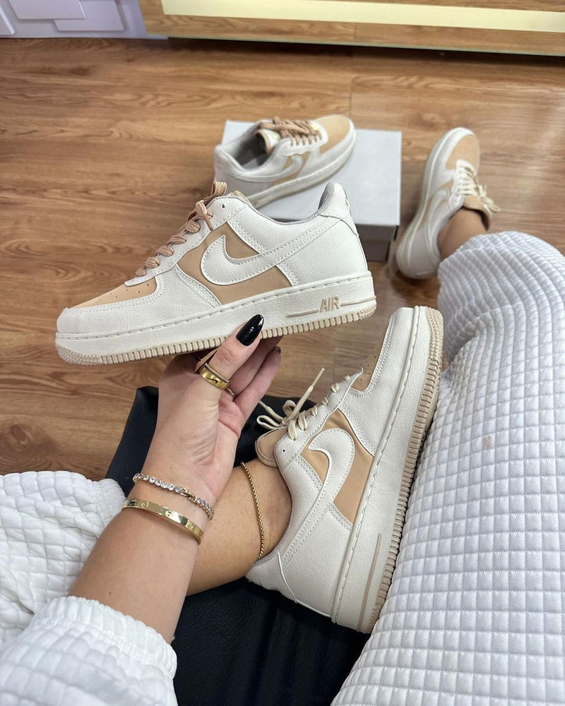 NIKE AIR FORCE F1 NUDE