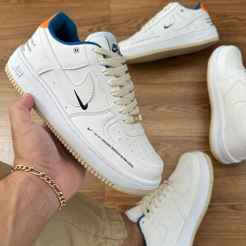 TÊNIS AIR FORCE 1 - TIP OFF