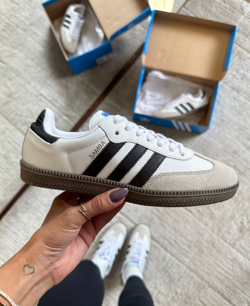 ADIDAS SAMBA DE COURO BRANCO PRETO