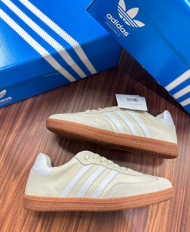 ADIDAS SAMBA DE COURO BEGE BRANCO