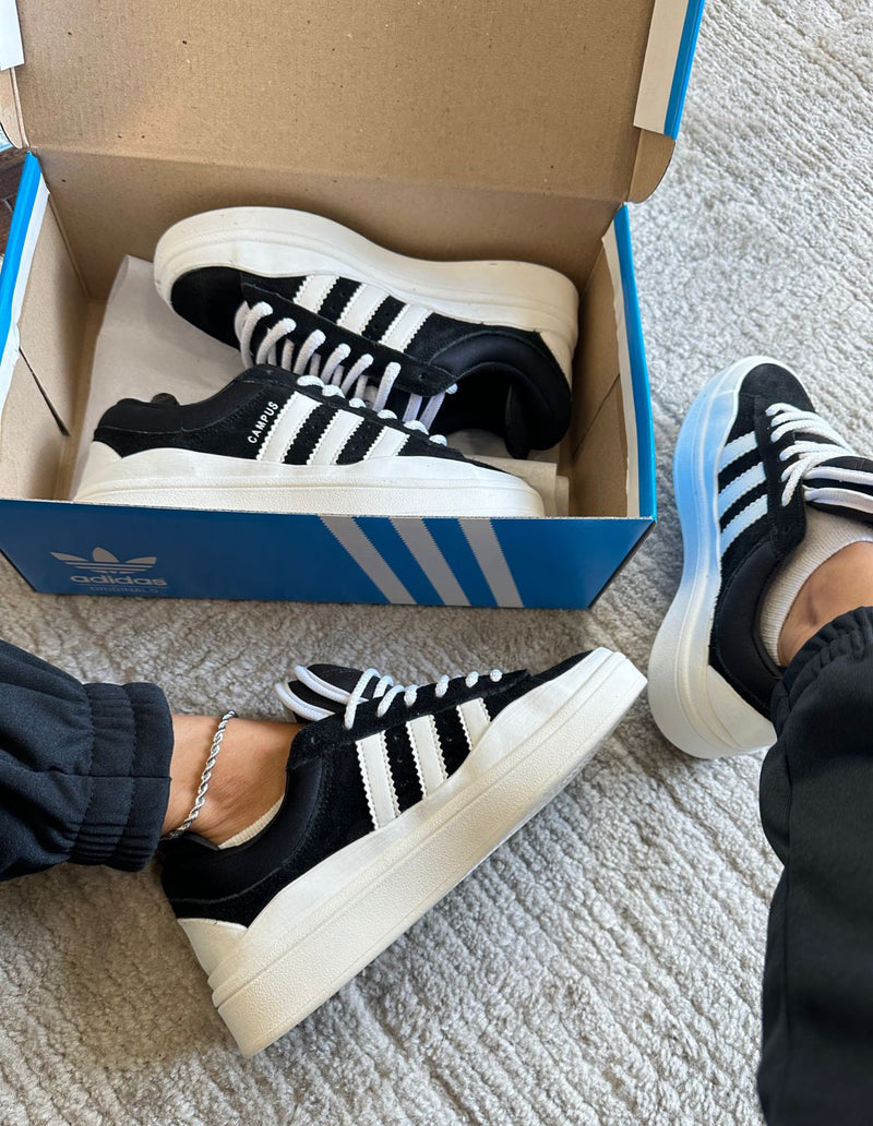 ADIDAS BAD BUNNY PRETO BRANCO