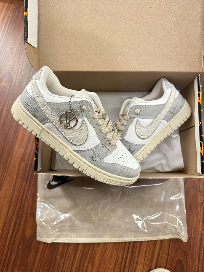 NIKE DUNK LOW LOUIS VUITTON GELO NATURAL