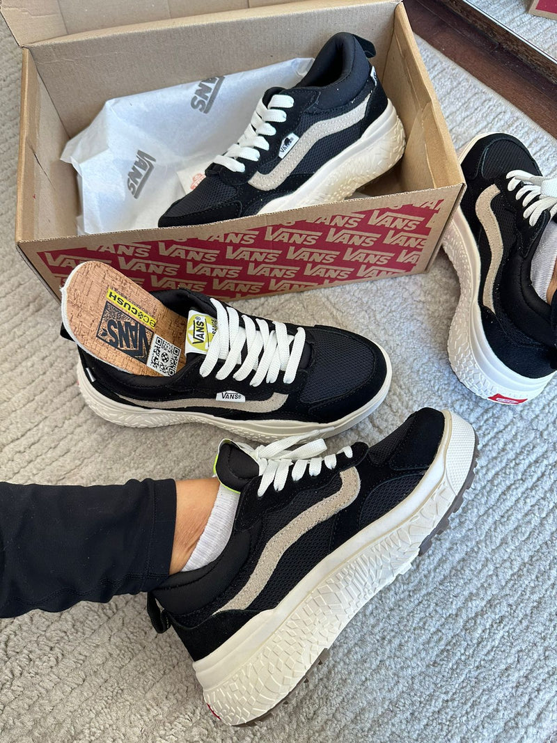 VANS ULTRARANGE PRETO OFF