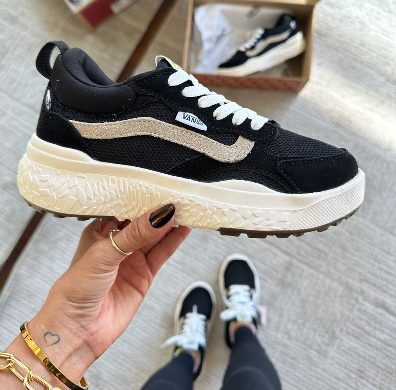 VANS ULTRARANGE PRETO OFF