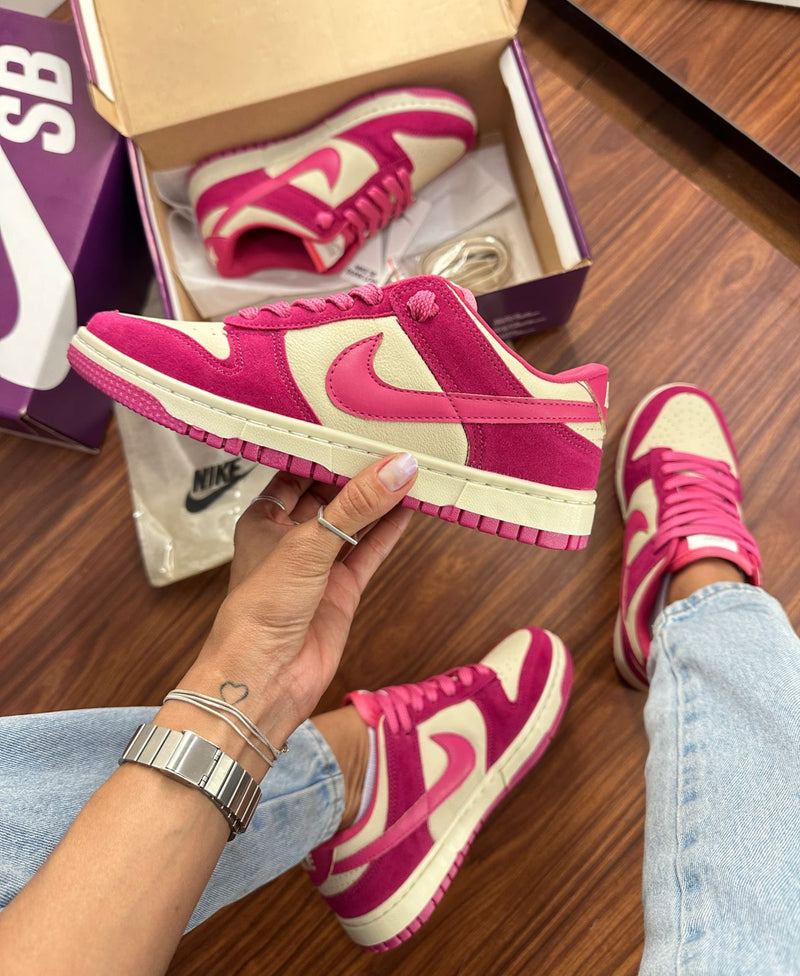 DUNK LOW PINK