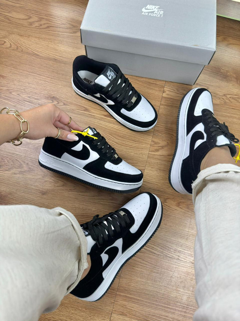 TÊNIS NIKE PREMIUM CAMURÇA PRETO E BRANCO