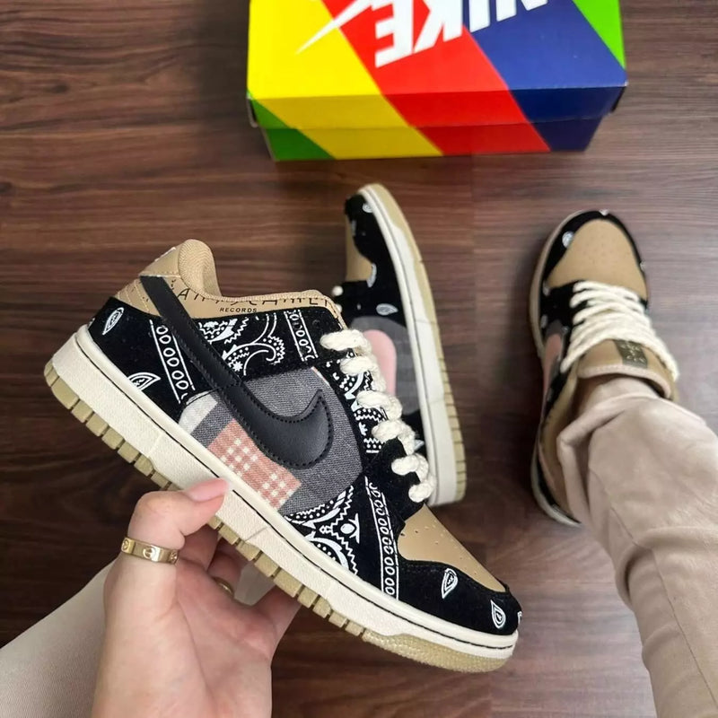 DUNK LOW 'TRAVIS SCOTT X CACTUS JACK'