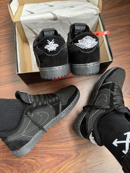 AIR JORDAN 1 LOW TRAVIS SCOTT BLACK PHANTOM